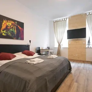 Apartment, Modern Und Neu Renoviert Wien